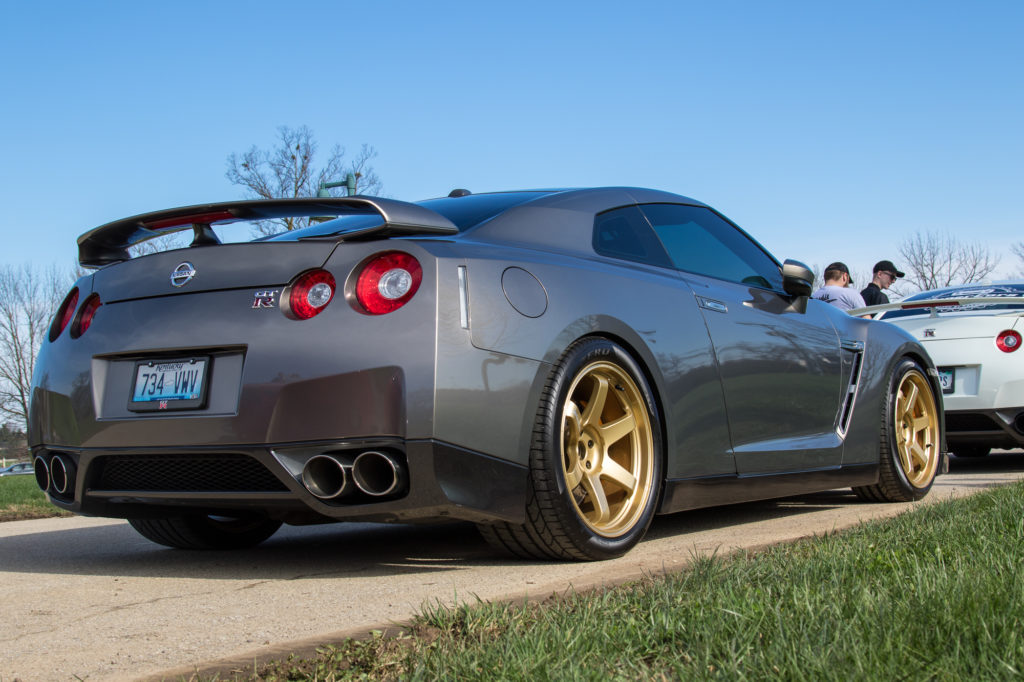 Nissan GT-R